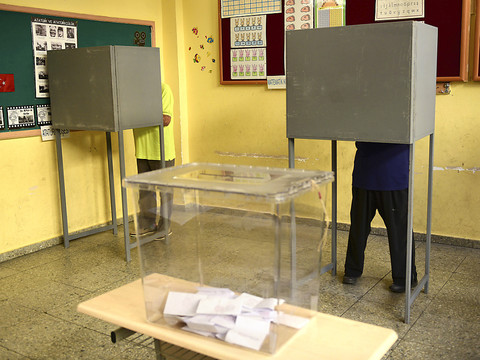Election: le dirigeant sortant favori face au candidat d'Ankara