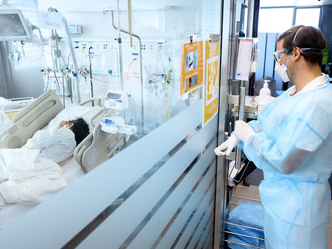 Près de 600 patients du Covid-19 dans les hôpitaux suisses