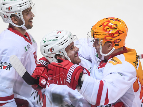 Lausanne revient de loin, Bienne battu dans le derby