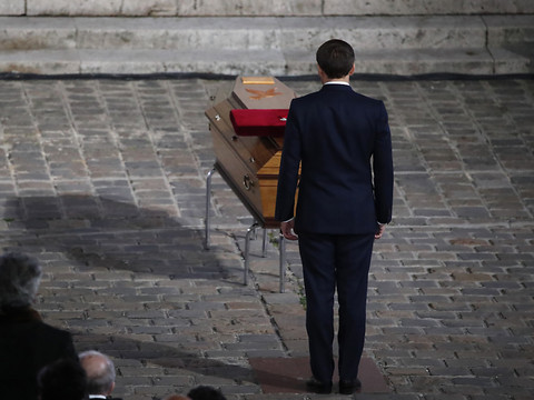 Professeur décapité: le meurtrier en contact avec un djihadiste