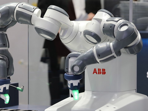 Affaires en repli pour ABB au 3e trimestre