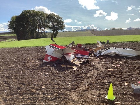 Un petit avion de tourisme s'écrase à Gimel et fait une victime