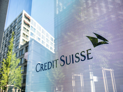 Credit Suisse, en recul au 3e trimestre, rassure ses actionnaires
