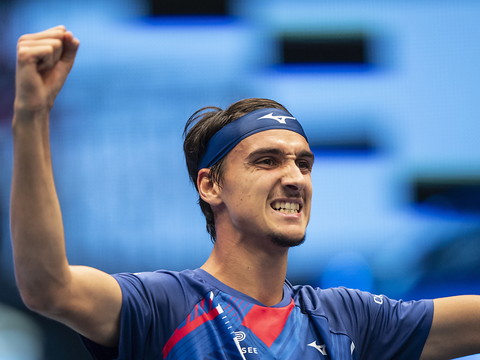 Djokovic balayé par Sonego, 42e mondial, en quarts de finale