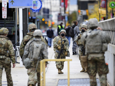 Philadelphie à nouveau sous couvre-feu, la Garde nationale déployée