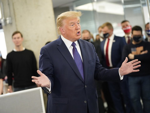Trump ou Biden? Les Américains aux urnes dans un pays sous tension