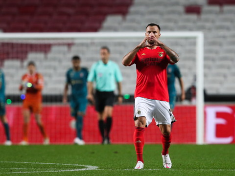 Benfica battu malgré Seferovic