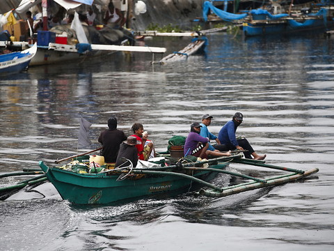Philippines: des milliers de personnes évacuées à cause d'un typhon