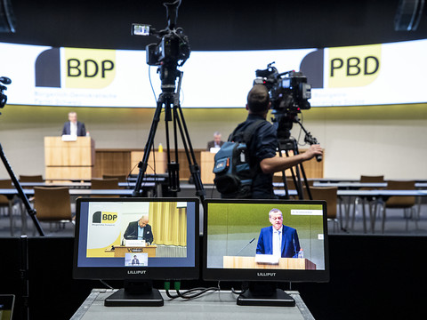 Le PBD approuve la fusion avec le PDC
