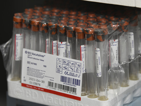 Moderna revendique 94,5% d'efficacité pour son vaccin Covid-19