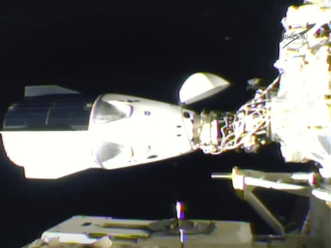 La capsule Dragon de SpaceX s'est arrimée à l'ISS