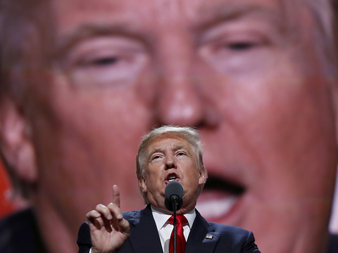 Trump limoge un responsable qui conteste ses accusations de fraude
