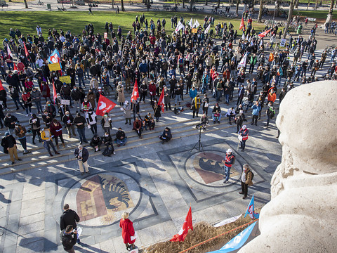 Les fonctionnaires genevois protestent encore contre les économies