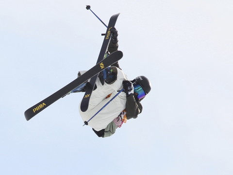 Ragettli s'impose à Stubai, Mathilde Gremaud 6e