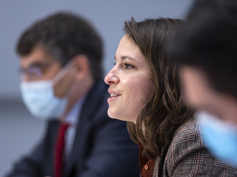 Le PS veut un changement de cap dans la gestion de la crise