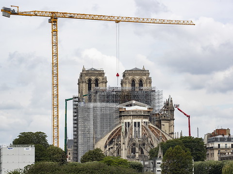 Notre-Dame: le démontage de l'ancien échafaudage est achevé