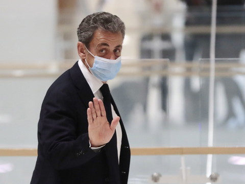 Le procès pour corruption de l'ex-président Sarkozy reprendra lundi