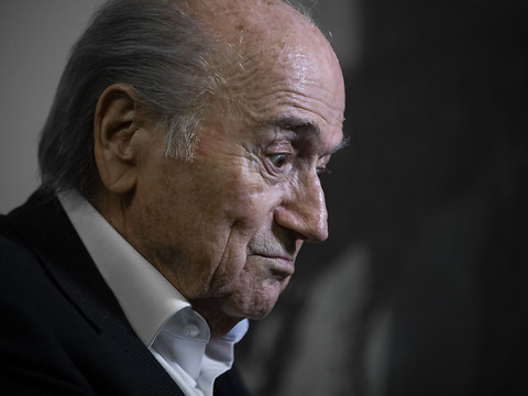 Platini et Blatter désormais poursuivis pour escroquerie en Suisse