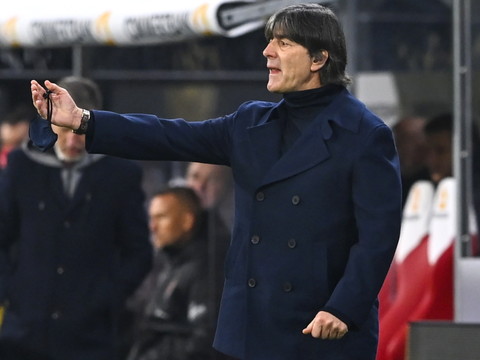 Joachim Löw reste à la barre de la Mannschaft