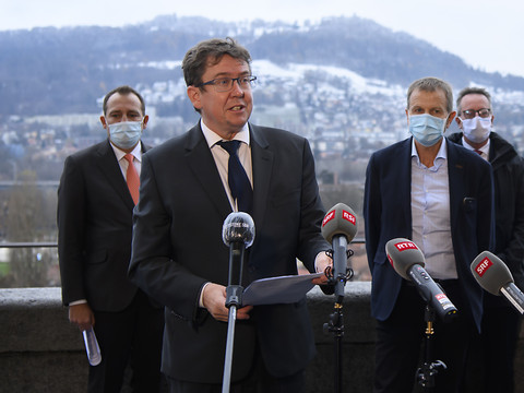 Des parlementaires contre des stations à capacité réduite