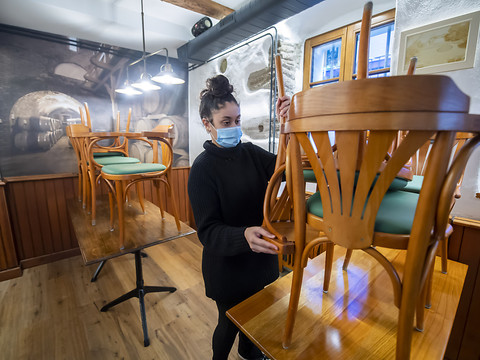 Loi Covid: les sénateurs élargissent l'aide aux petites entreprises