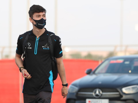 Russell devant pour ses premiers essais avec Mercedes