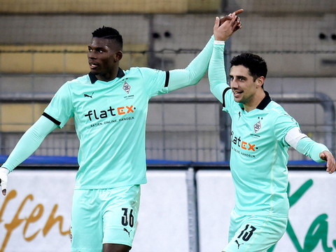 Dortmund à la traîne, Embolo buteur