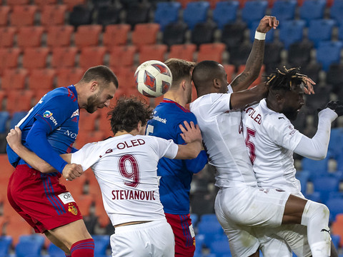 Muet en attaque, Servette rentre de Bâle sans rien