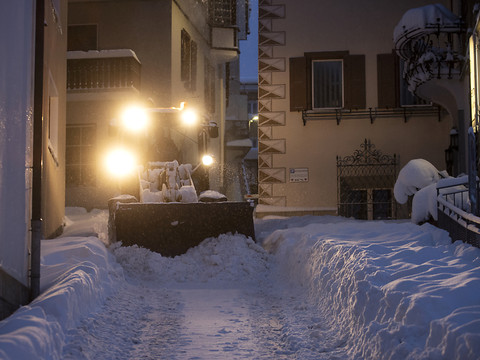 Neige et danger d'avalanche: le trafic perturbé dans les Alpes