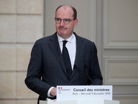 Covid-19: la France va déconfiner mais sans faire la fête