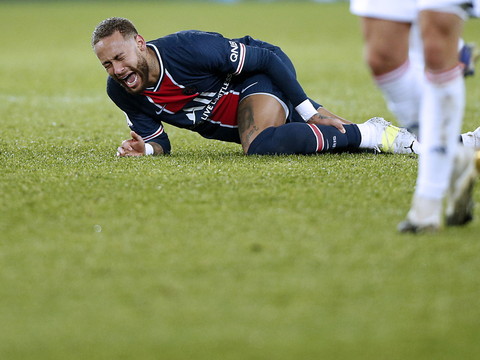 Le PSG perd la tête et Neymar