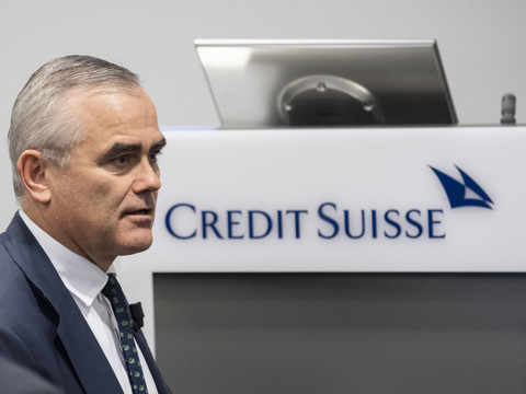 Credit Suisse fixe le cap de rentabilité pour l'année prochaine