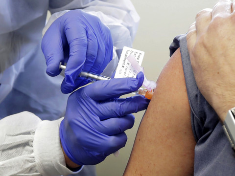 Feu vert d'un comité consultatif américain au vaccin de Moderna