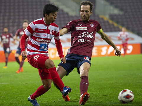 blue Sports et la SSR diffuseront le foot suisse quatre ans de plus