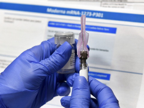 Feu vert aux Etats-Unis pour un deuxième vaccin anti-Covid-19