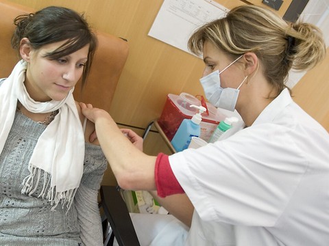 Vaccination: Fribourg sort la seringue dès la semaine prochaine