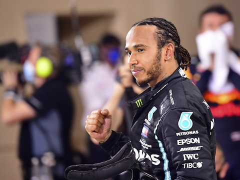 Hamilton nommé personnalité sportive de l'année en Angleterre