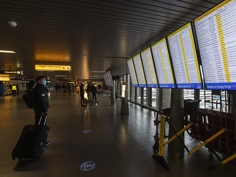 Interdiction d'entrée pour les voyageurs depuis la Grande-Bretagne