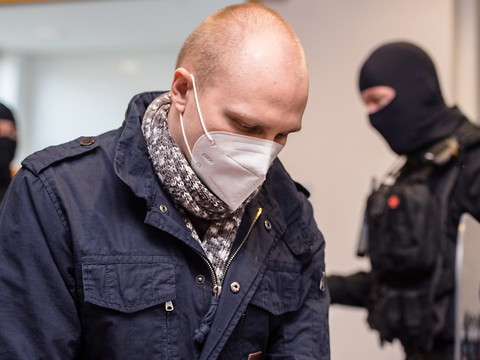 Allemagne: l'auteur de l'attentat antisémite de Halle condamné à la perpétuité