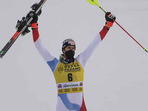 Ramon Zenhäusern commence la saison de slalom par une victoire