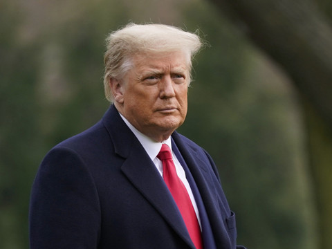 Trump ratifie le plan de relance