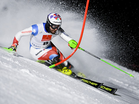 Luca Aerni devance Noel Von Grünigen