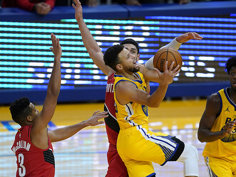 La machine Curry de retour face à Portland