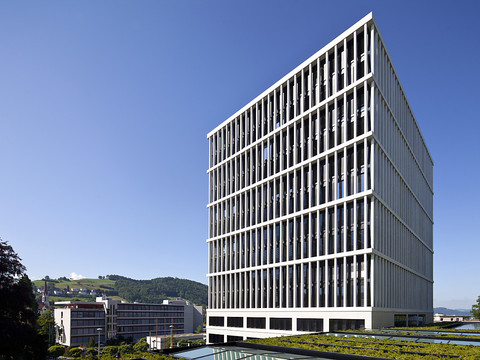 La Suisse doit accorder l'asile au couple Khrapunov