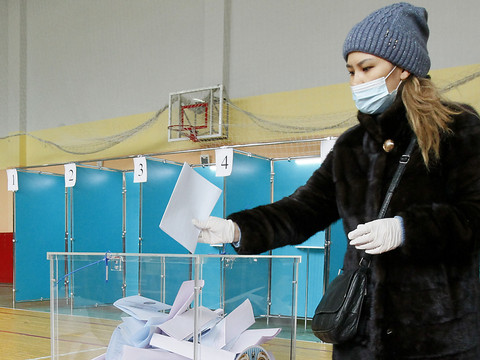 Le parti au pouvoir remporte les législatives