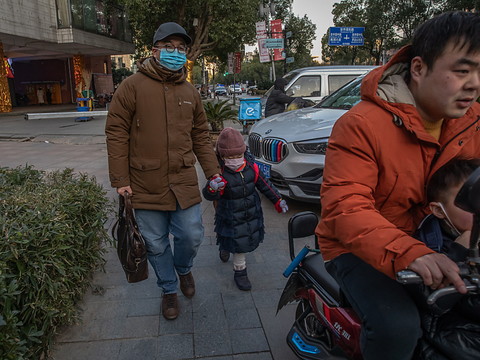 L'anniversaire du premier mort ignoré à Wuhan