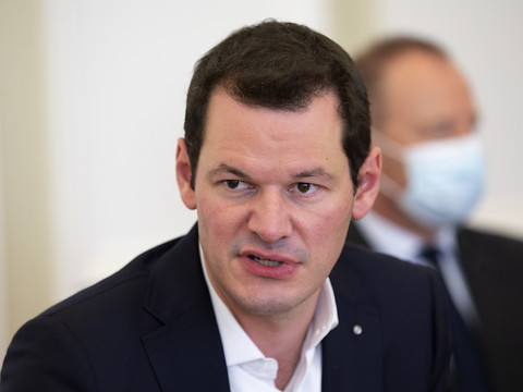 Huit candidats lorgnent un siège au gouvernement genevois