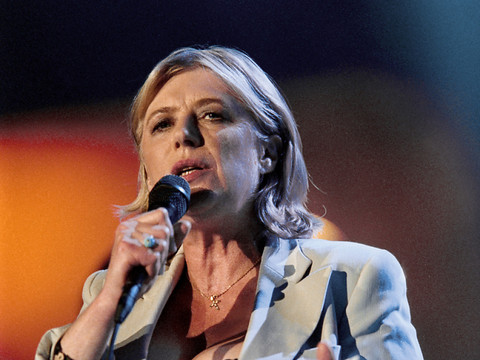 Les séquelles du Covid-19 empêchent Marianne Faithfull de chanter