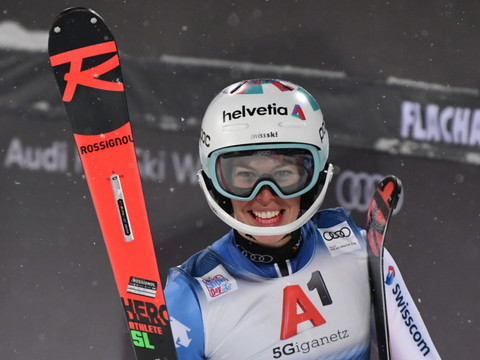1re manche: Gisin 2e, à 0''24 de Bassino