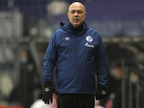 Schalke 04  battu à Francfort